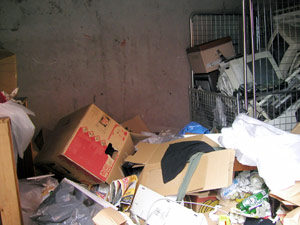 Garbageroom (inside)